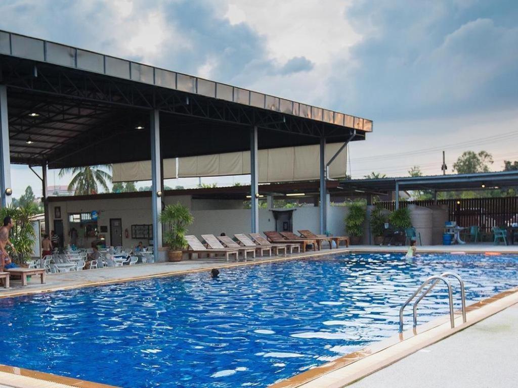 Bua Tara Resort Nongprue Kültér fotó