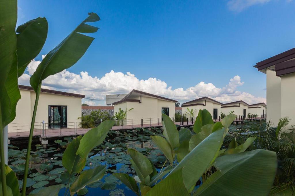 Bua Tara Resort Nongprue Kültér fotó