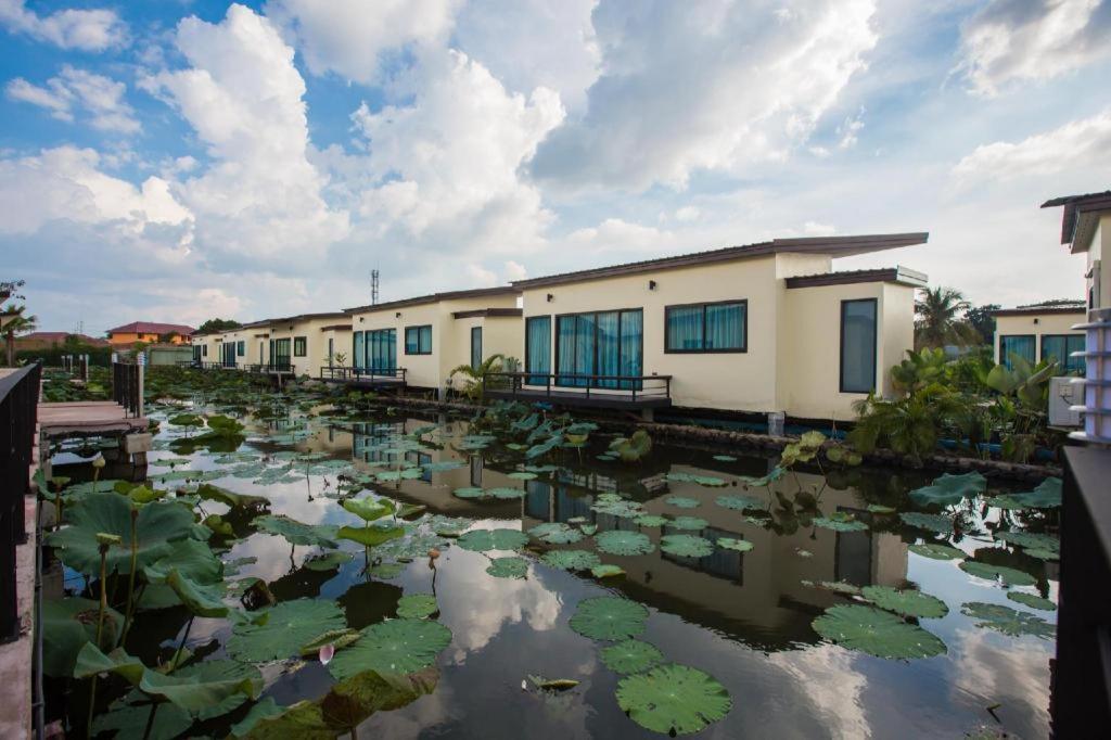 Bua Tara Resort Nongprue Kültér fotó
