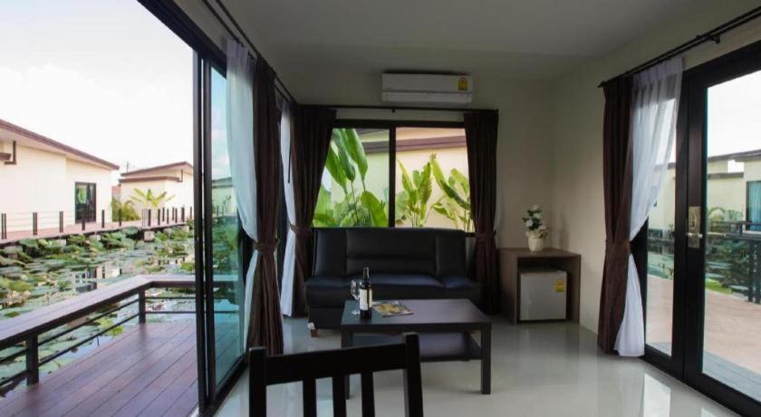 Bua Tara Resort Nongprue Kültér fotó