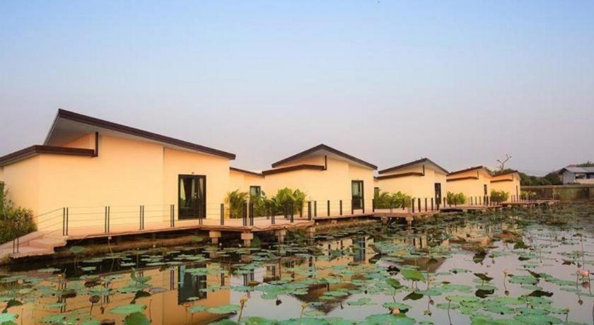 Bua Tara Resort Nongprue Kültér fotó