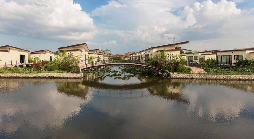 Bua Tara Resort Nongprue Kültér fotó